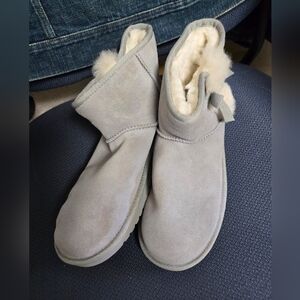 Short Koolaburra by uggs boots